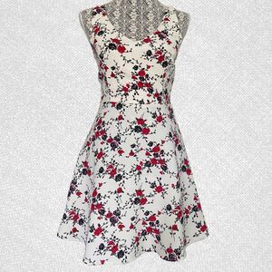 Forever 21 White Sleeveless Flowy Floral Print Dress Size S